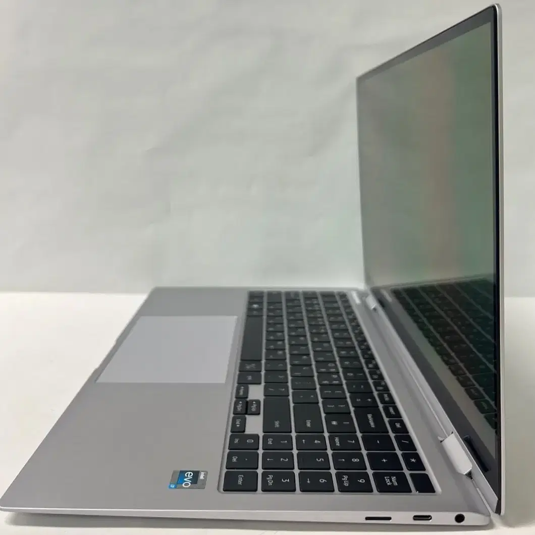 삼성 갤럭시북2 프로360 15인치 NT950QED i7 32GB 1TB