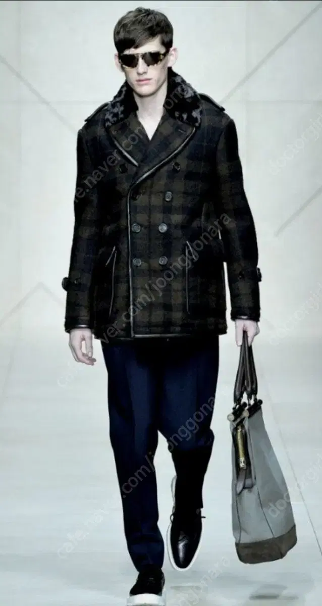 버버리프로섬 2011fw 밍크양털코트 100