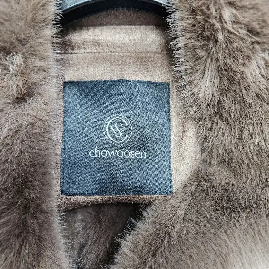 (새상품) chowoosen 24FW 초우즌 faus 밍크퍼 롱코트