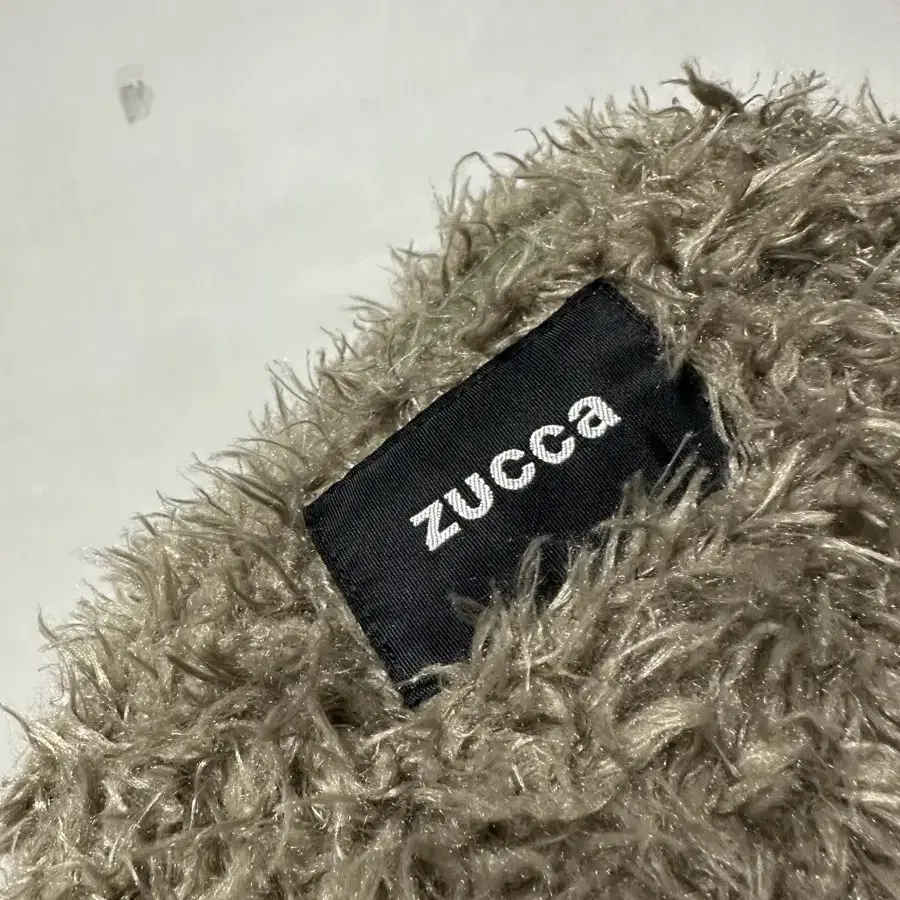 주카 ZUCCA 지퍼 디테일 야상