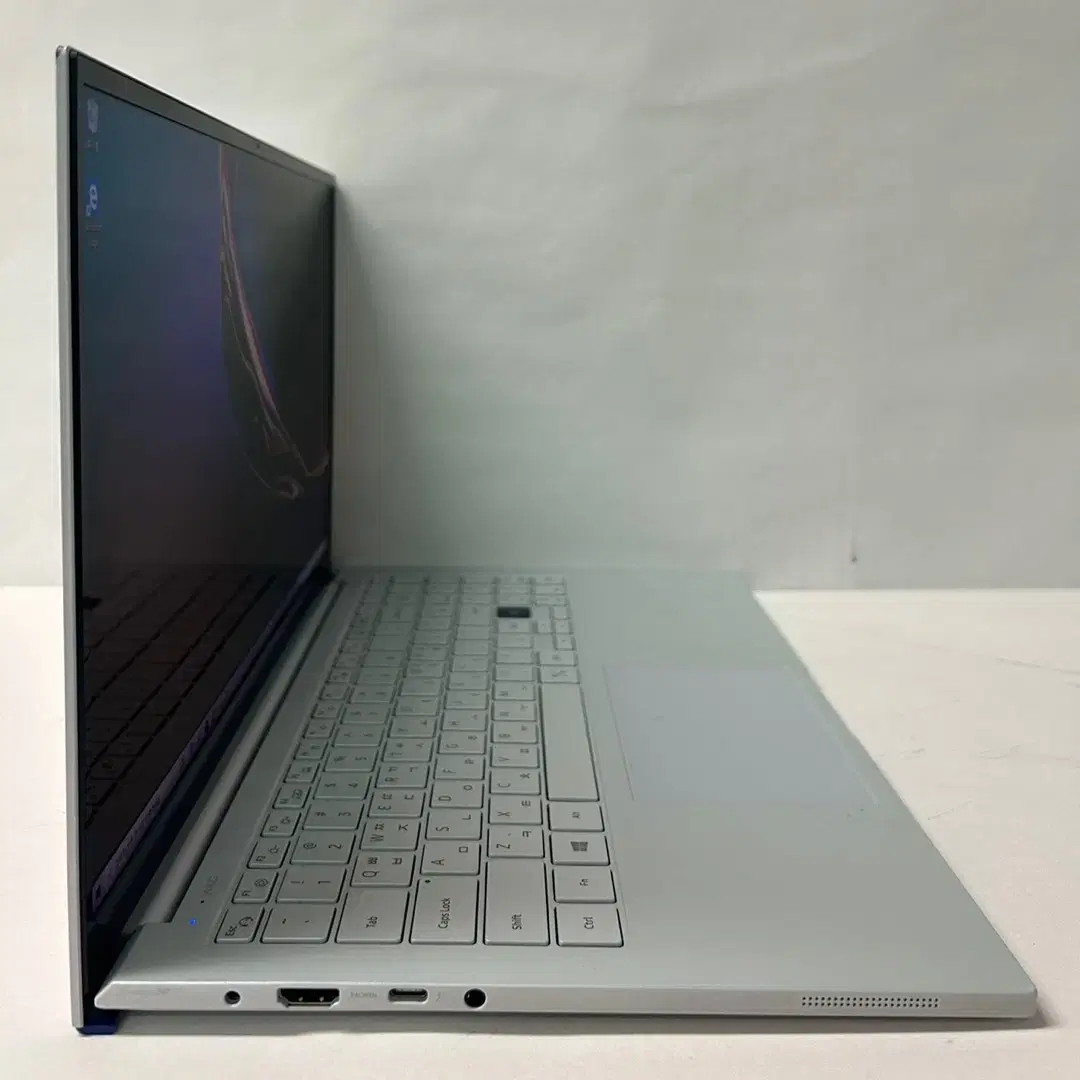 삼성 갤럭시북 이온 15인치 NT950XCJ i7 32GB 1TB 노트북