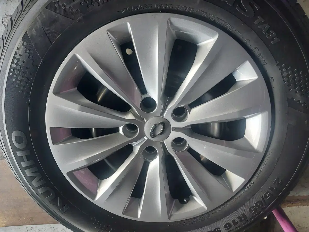 2156516 중고타이어 215/65R16 XM3 깡통 휠&타이어 세트