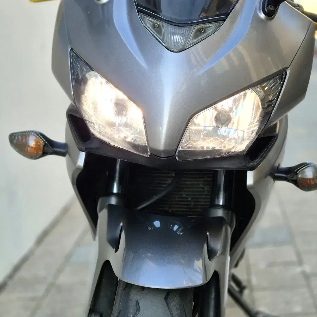 2015년식 혼다 CBR500R  판매합니다.