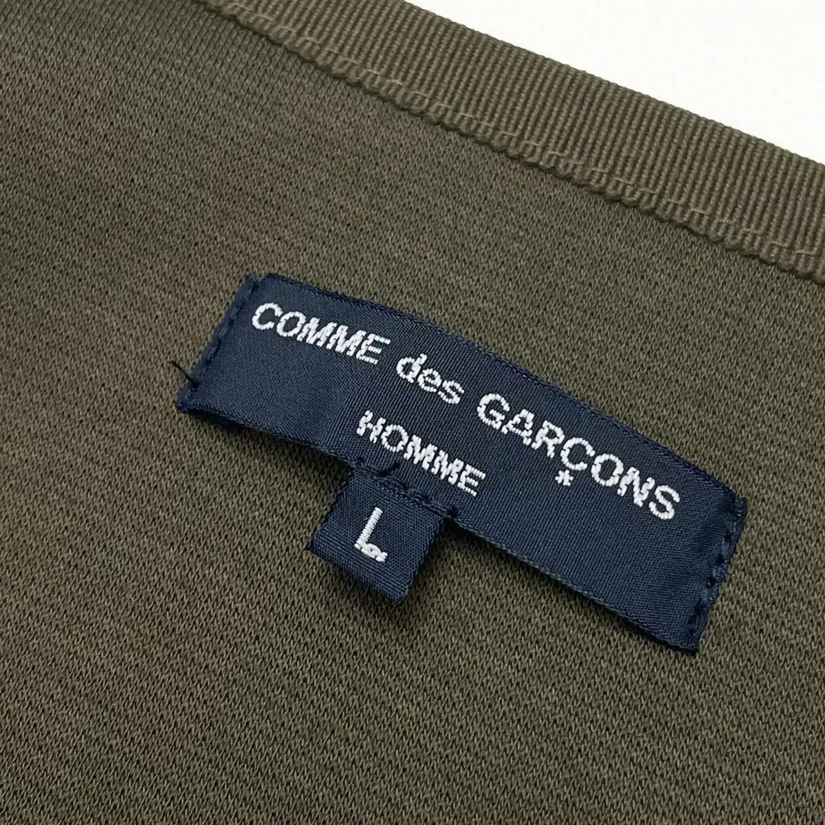 꼼 데 가르송 옴므 (Comme des Garcons Homme)