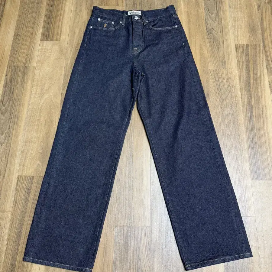 스투시 릭렉스드 진 데님 (RELAXED JEAN DENIM)