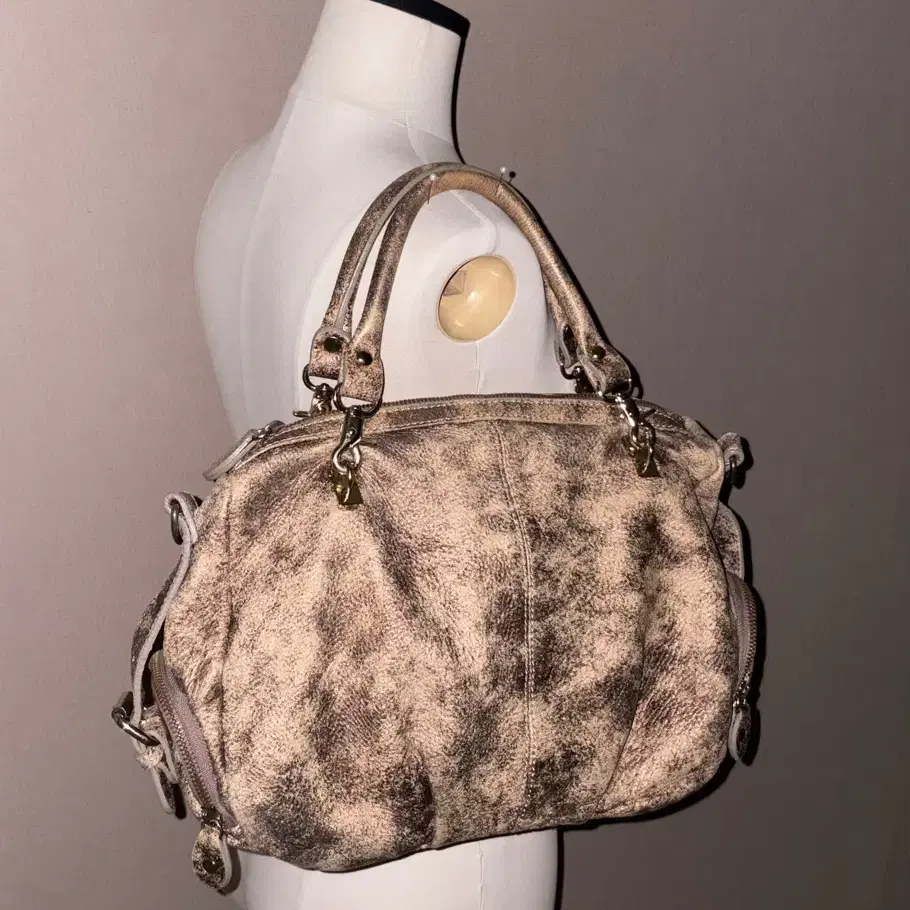 Gold Beige Black Point Vintage Bag