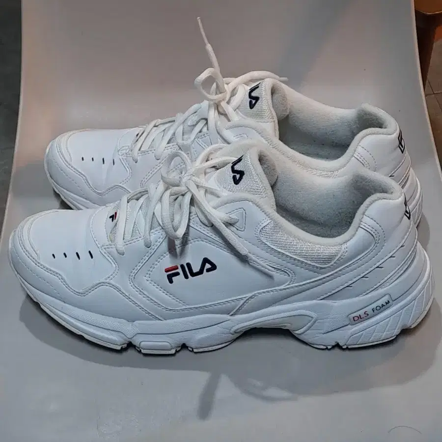 FILA 레인저  1RM01141D-100(285)