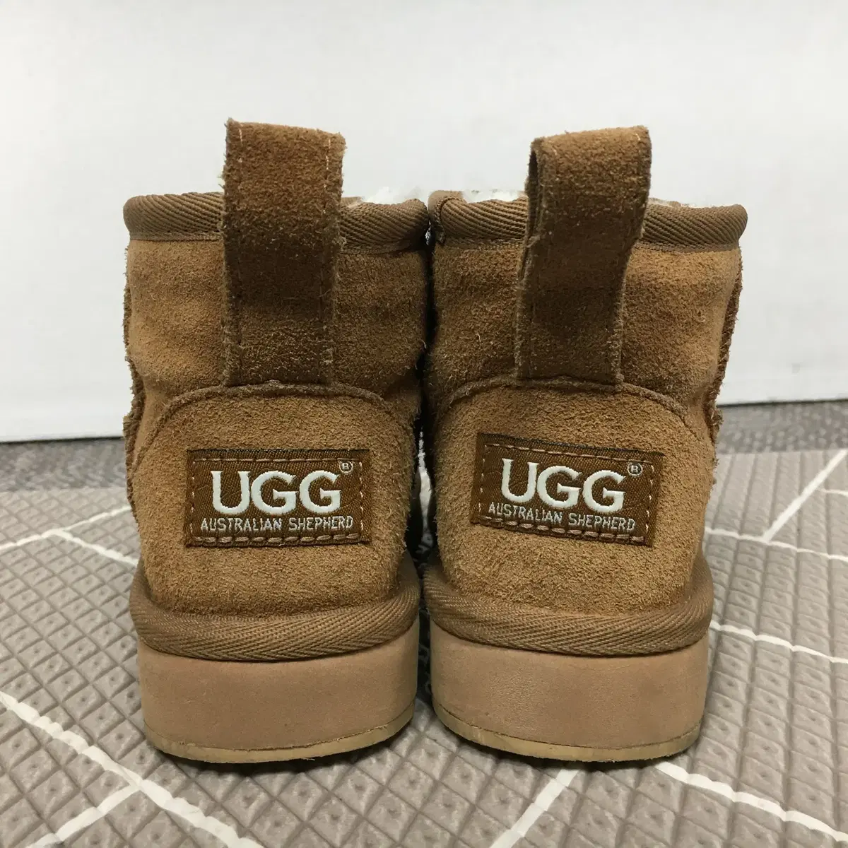 UGG 어그 키즈 부츠 eu24 (130-140)