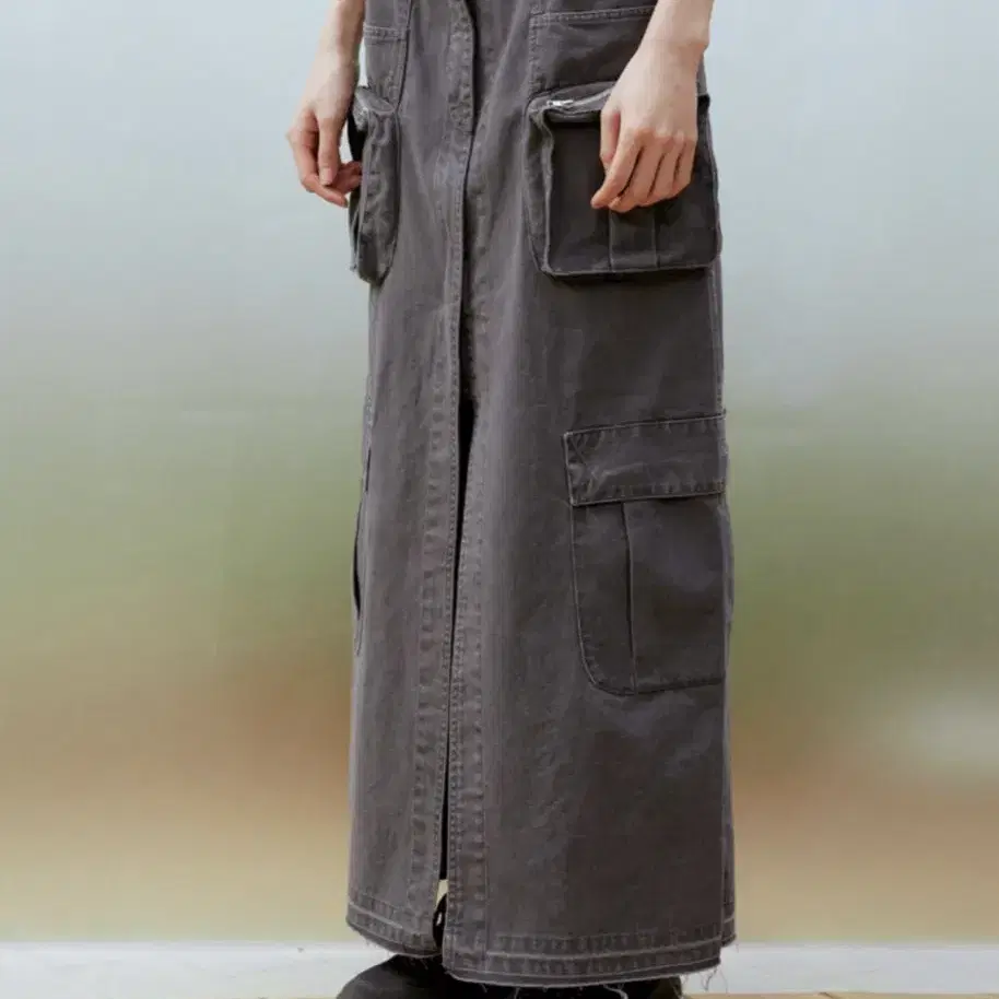 13MONTH Cargo Long Skirt (CHACOAL)