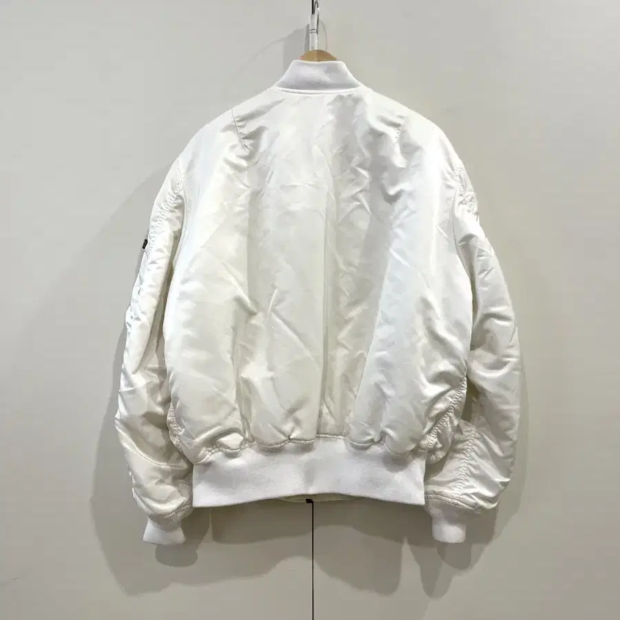 Alpha Industries Ma-1 bomber jacket