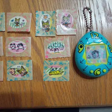 타마고치 키링과 반창고 씰 세트