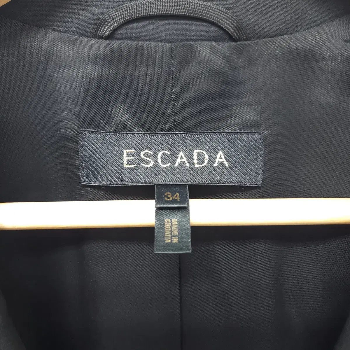 에스카다 ESCADA 스티치 리본 블랙 자켓 34