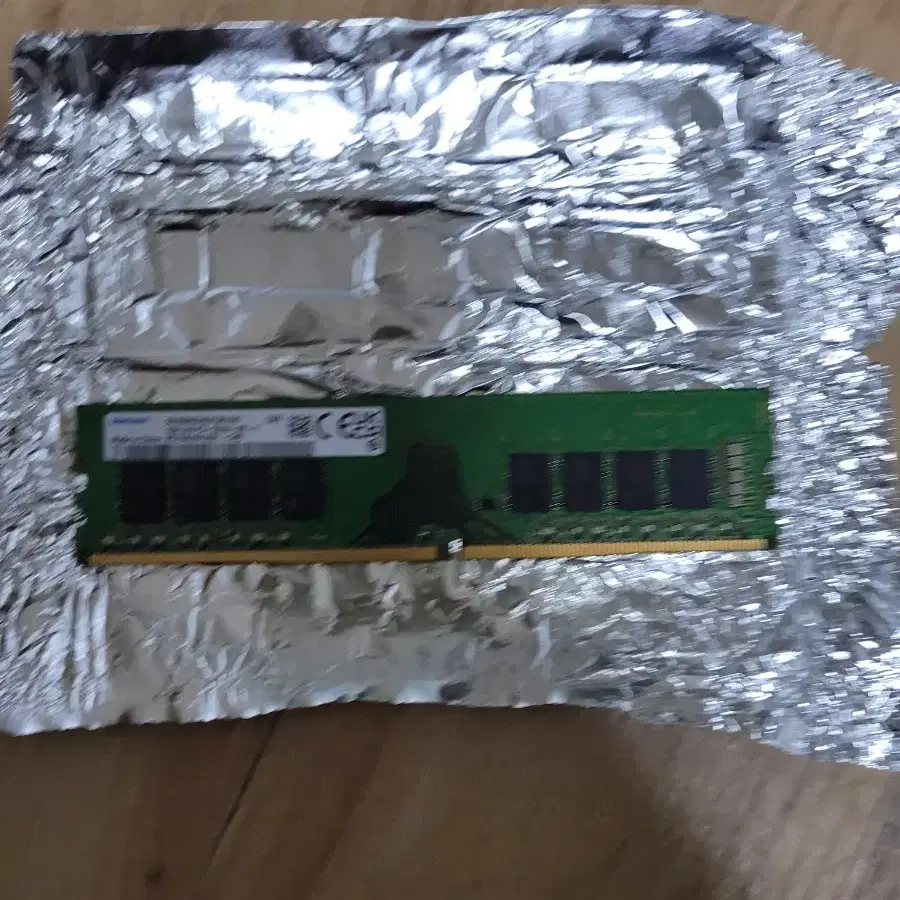 삼성 ddr4 16gb 램 1장 판매합니다.