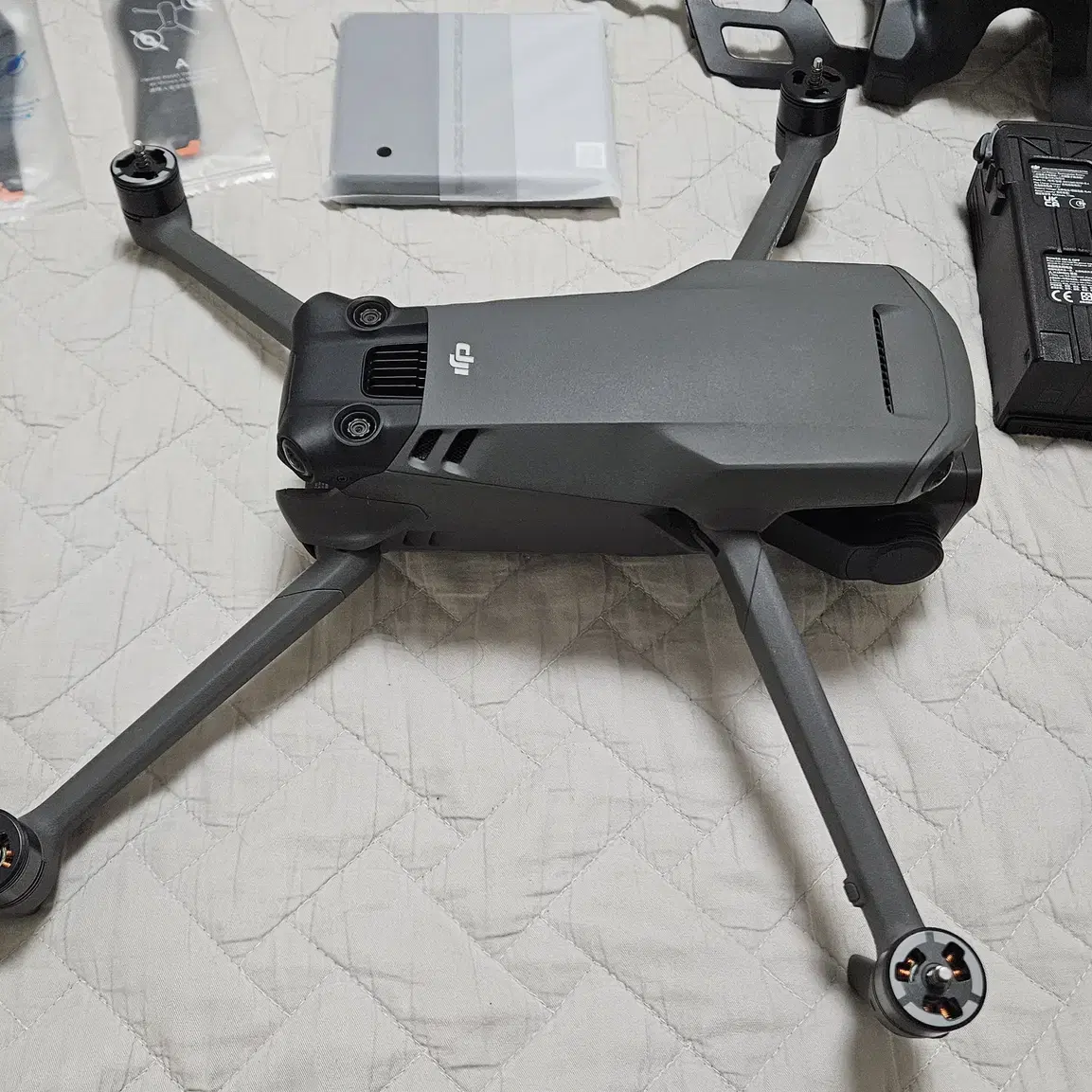 dji 매빅3프로(Mavic3Pro) 콤보, 보험(1년) 양도합니다.