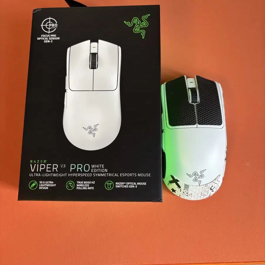 Razer viper v3 pro white