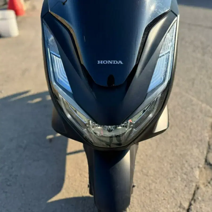 혼다 pcx125 21년식 멧블랙 팝니다