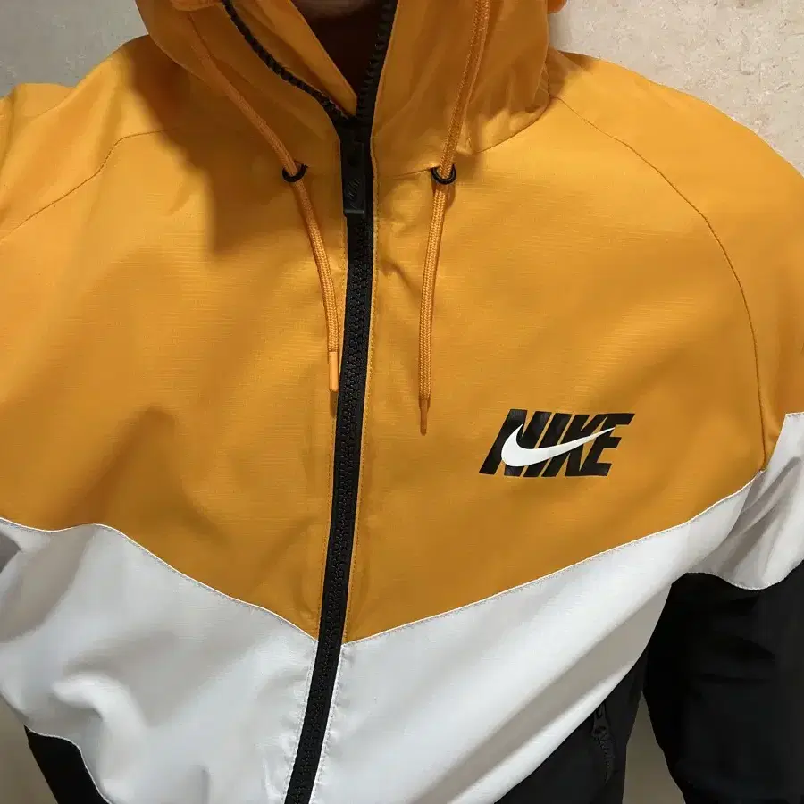 [NIKE] 빅 스우시 윈드러너 오퍼핏 집업