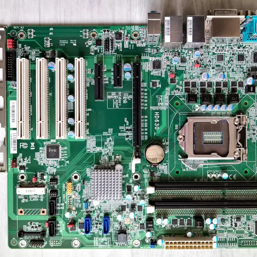 DFI HD630-H81D HD630 4 x PCI COM 1150CNC