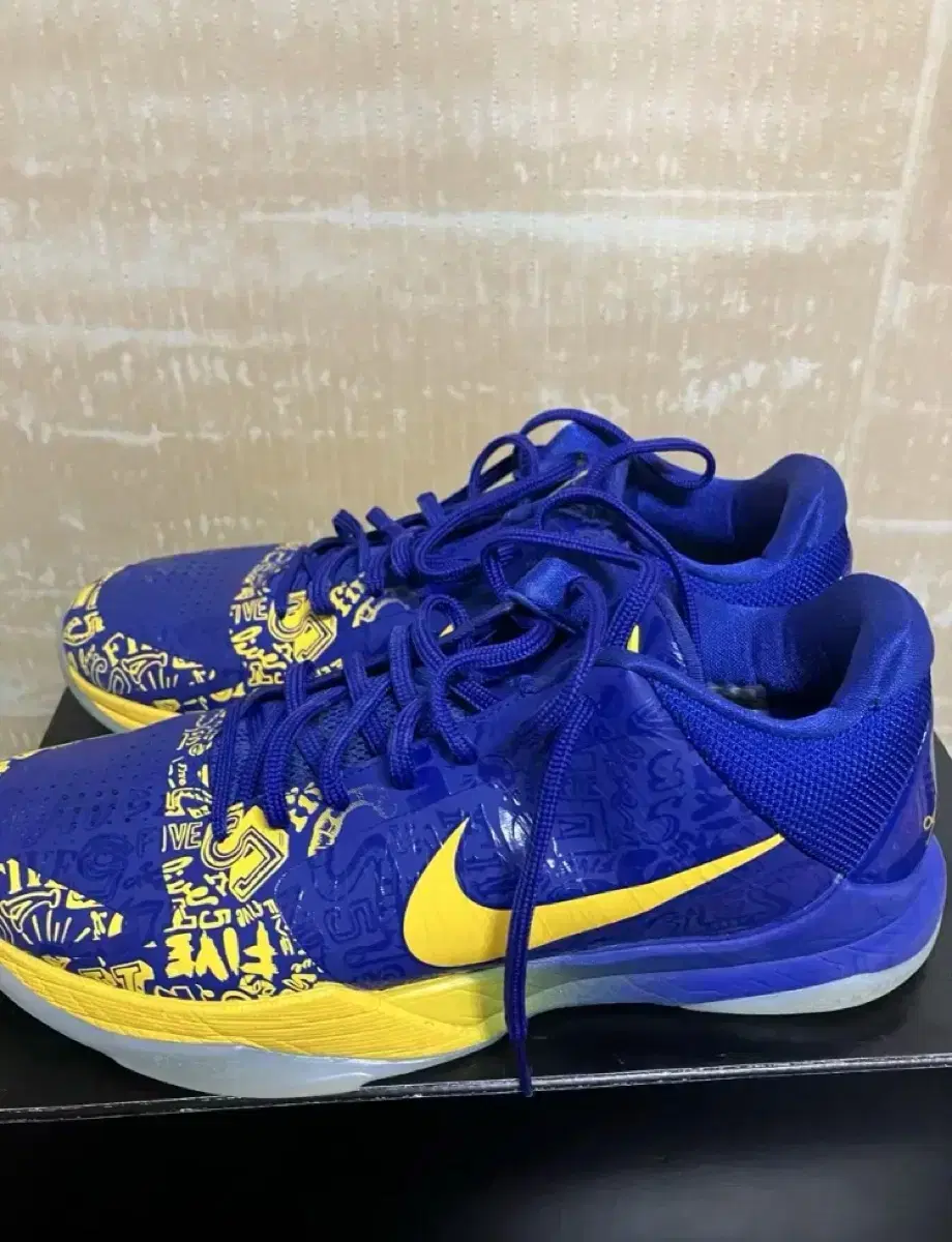 Quick sale of Kobe 5 rings 290mm