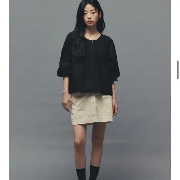 얼뮤트 Raina SHIRRING BLOUSE