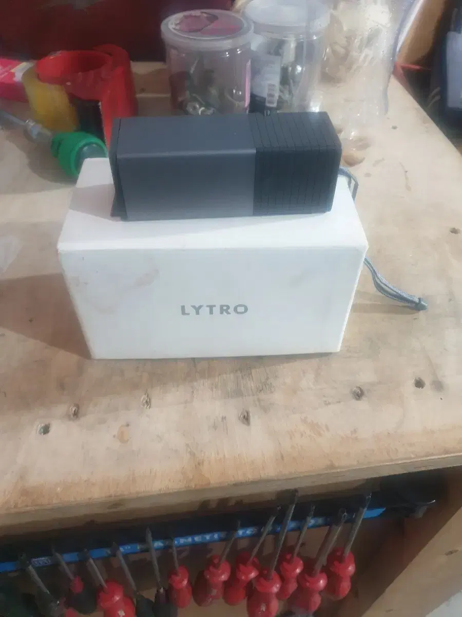 LYTRO  A1 라이트로  카메라 팝니다.