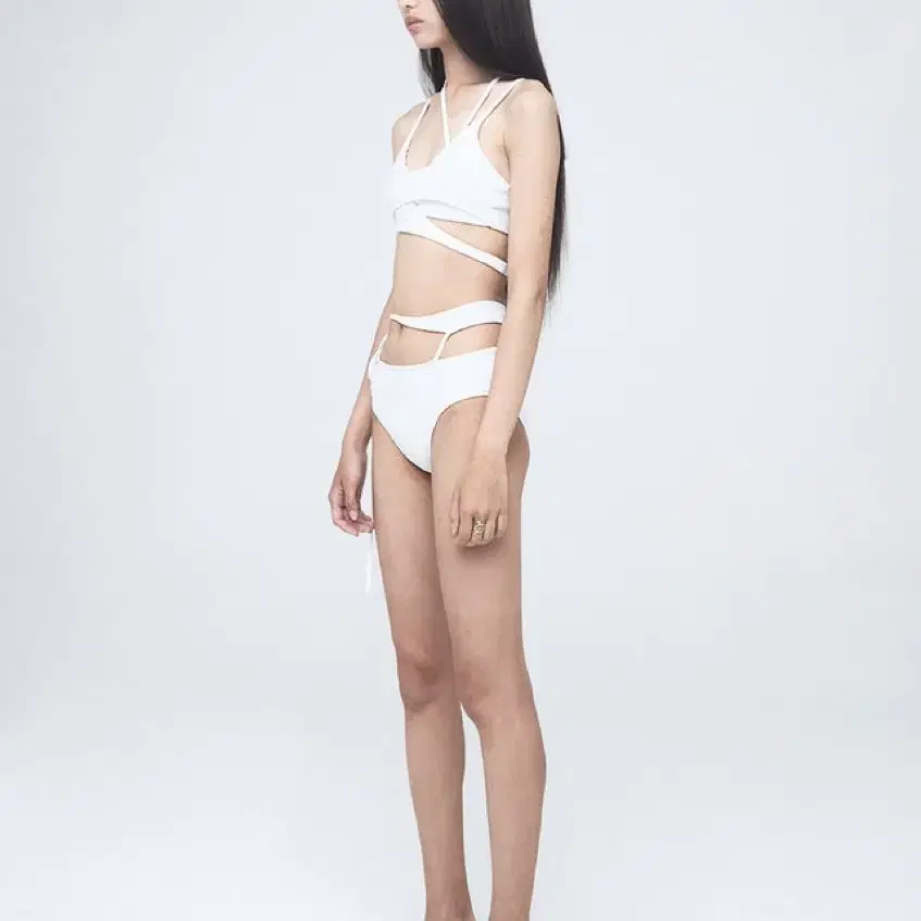 [새상품/ NACHE] WIND LAYERED BIKINI WHITE