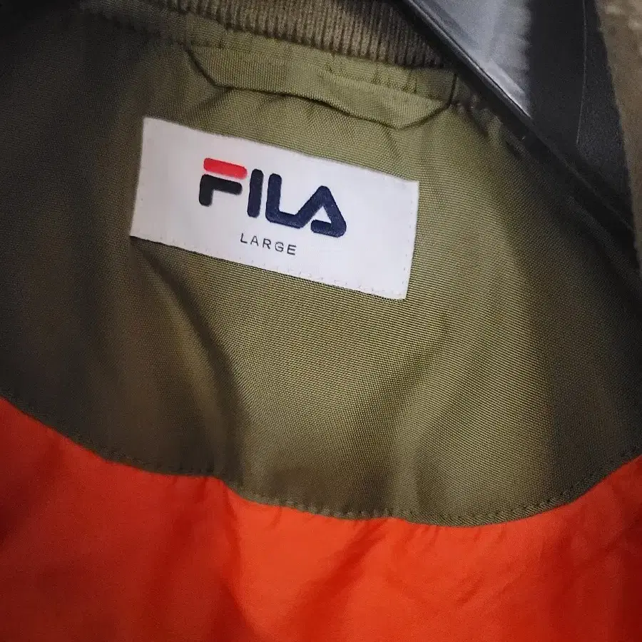 휠라 FILA 항공점퍼 카키 L사이즈 판매