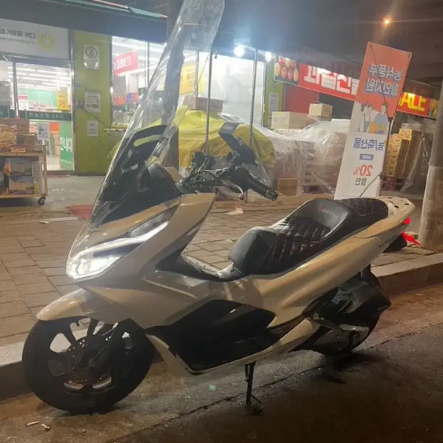 pcx125 20년식 (요시무라 구변완료)