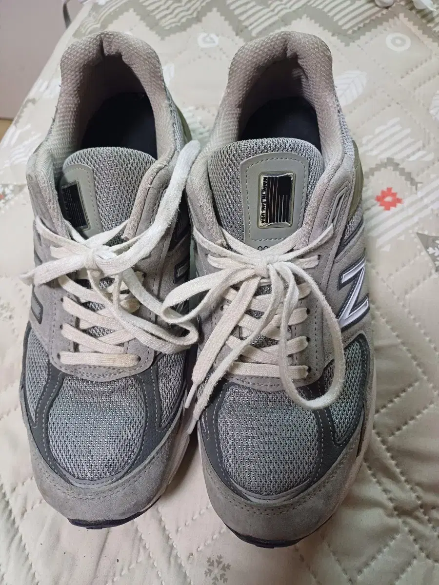 뉴발란스 990v5 그레이 265 size