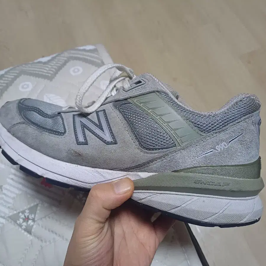 뉴발란스 990v5 그레이 265 size