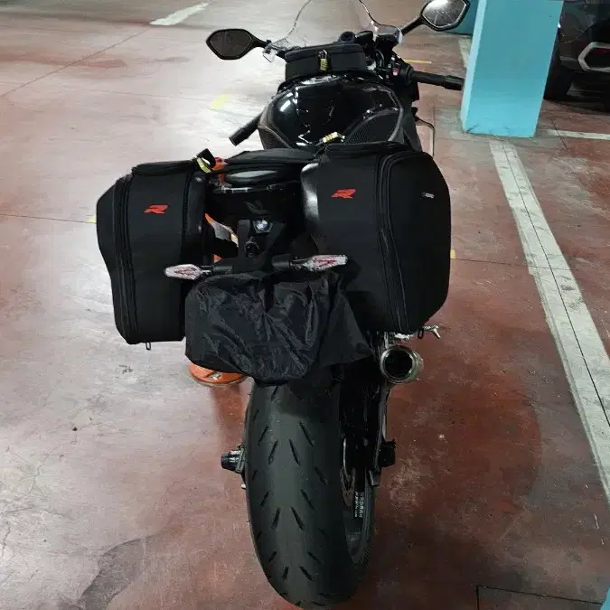 21년식 bmw s1000rr 19,xxxkm 판매합니다