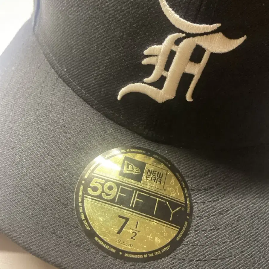 뉴에라 x 피어 오브 갓 59FIFTY (59.6cm)