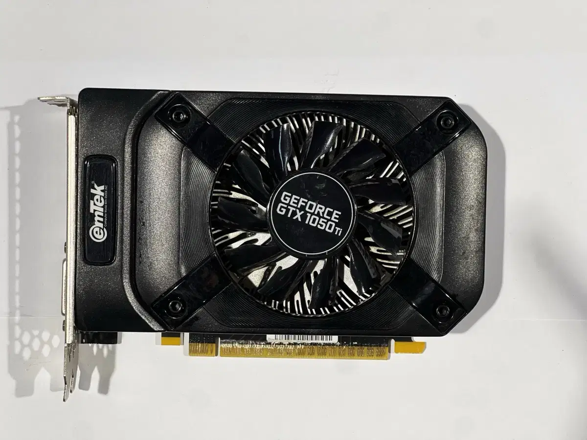 GTX 1050 ti 그래픽