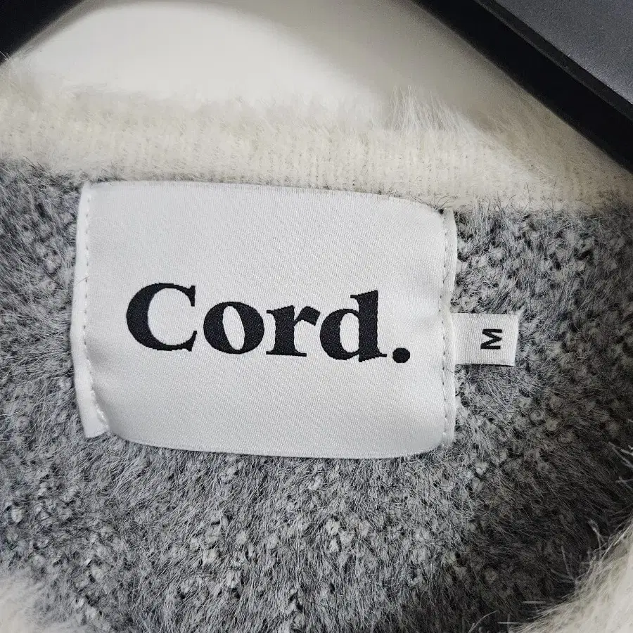 CORD 코드 뼈 니트집업 M 싸게 가져가세요