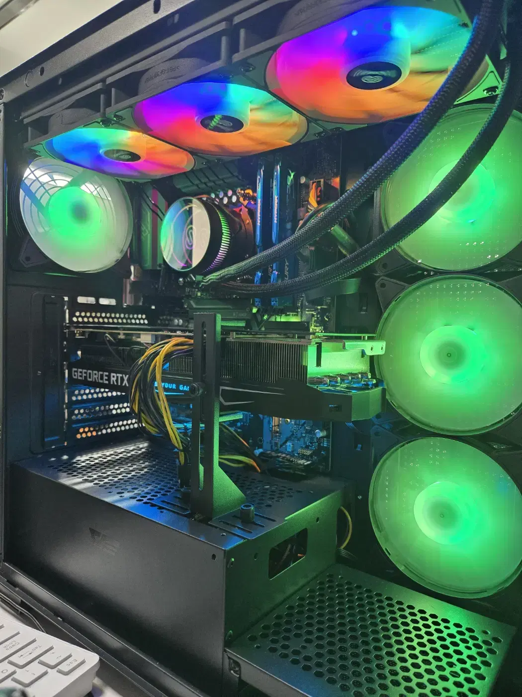 9800X3D 반본체