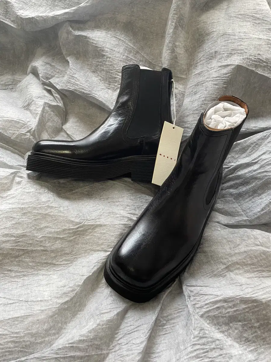 마르니 스퀘어토 첼시 부츠 / Marni Square Toe Boots