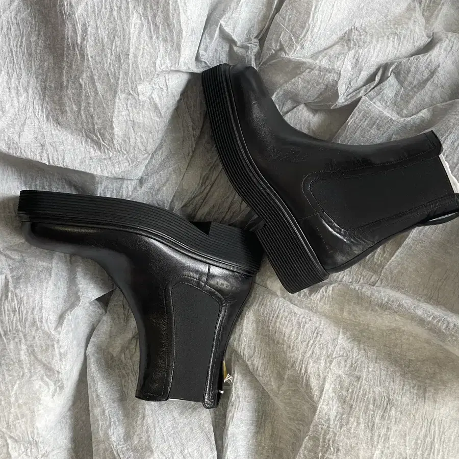 마르니 스퀘어토 첼시 부츠 / Marni Square Toe Boots