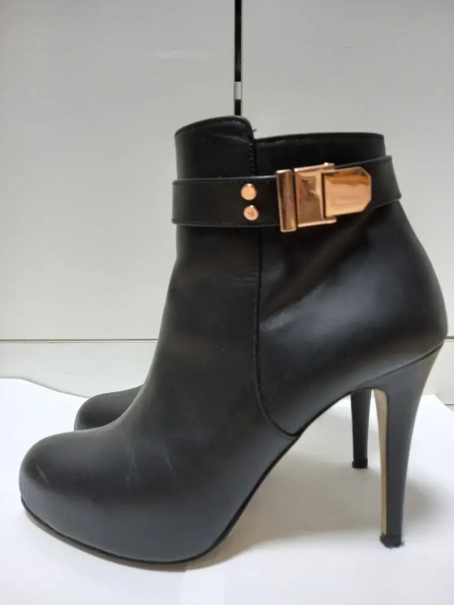 Jini Kim Boots 225