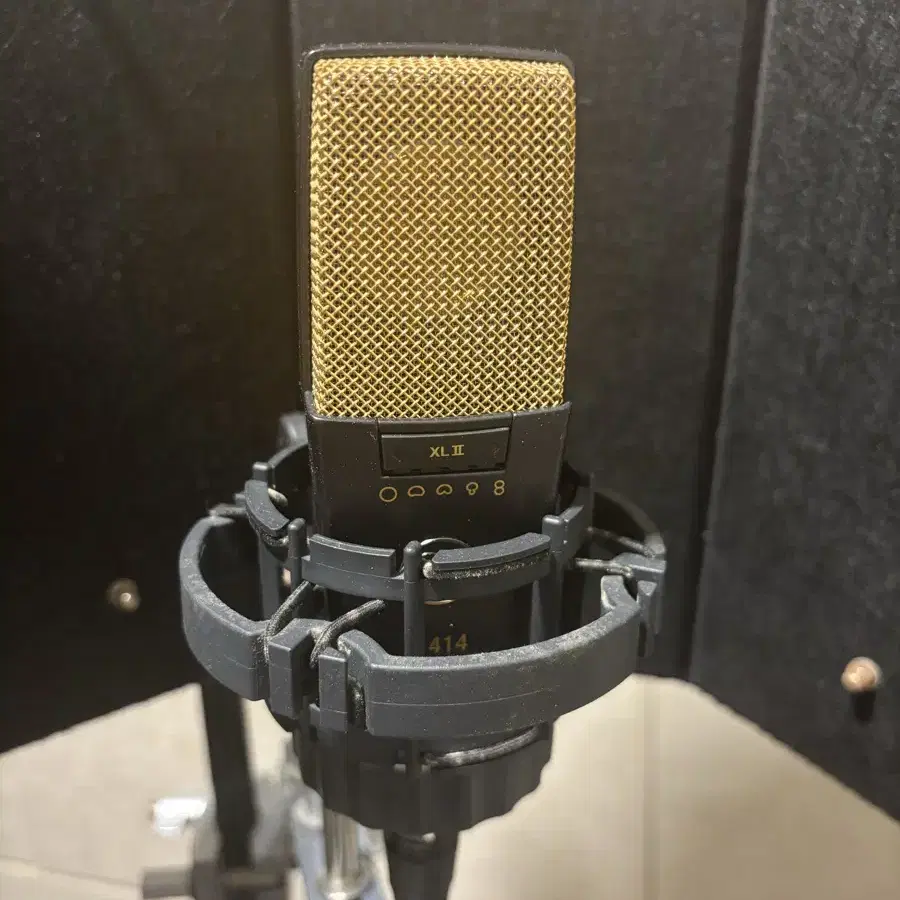 AKG c414 XLII 콘덴서마이크