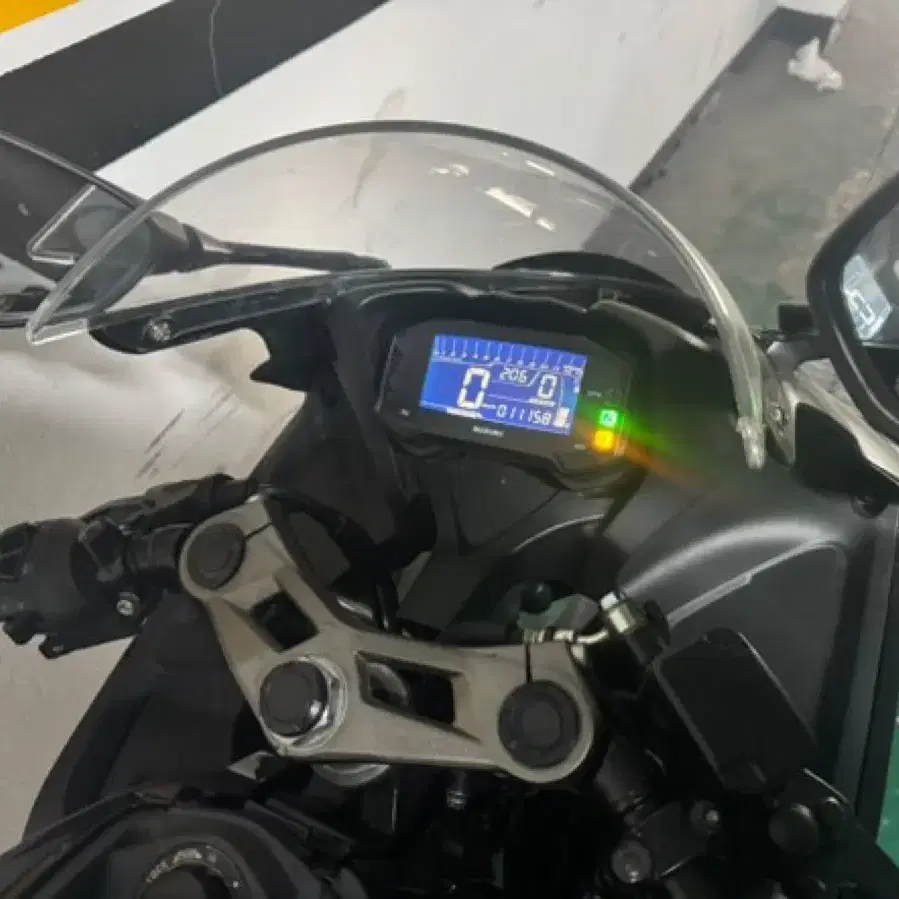 스즈키 gsxr125 검빨 낮은 키로수