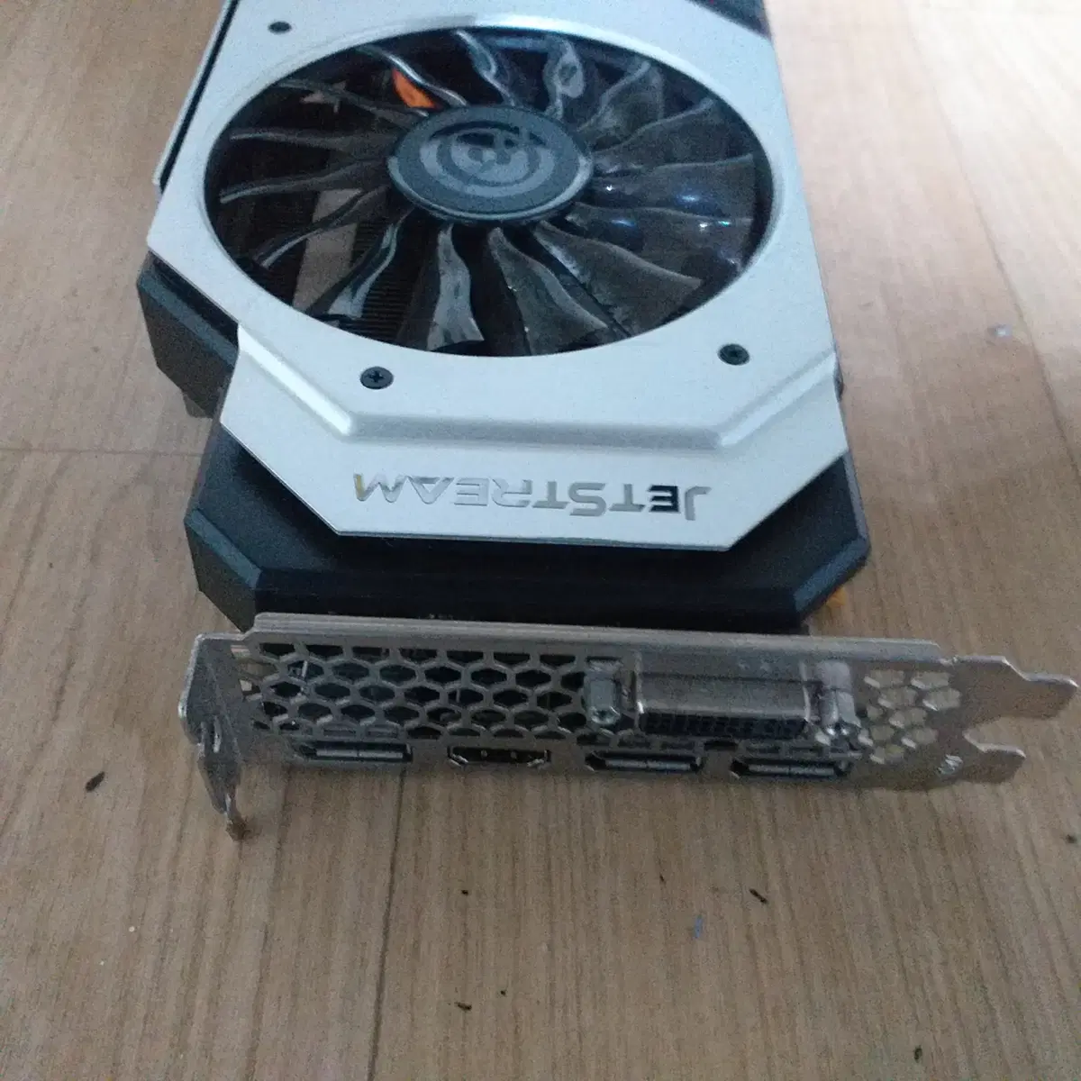 이엠텍 제트스트림 GTX980TI SUPER 4G 고장 부품용