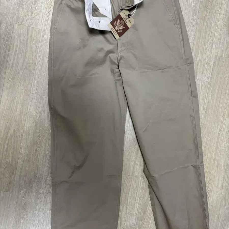 브론슨 1942 US Army Chino Trousers Khaki.