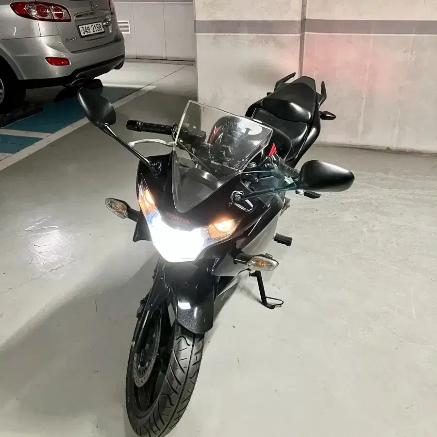 혼다 CBR125R 16년식 판매합니다