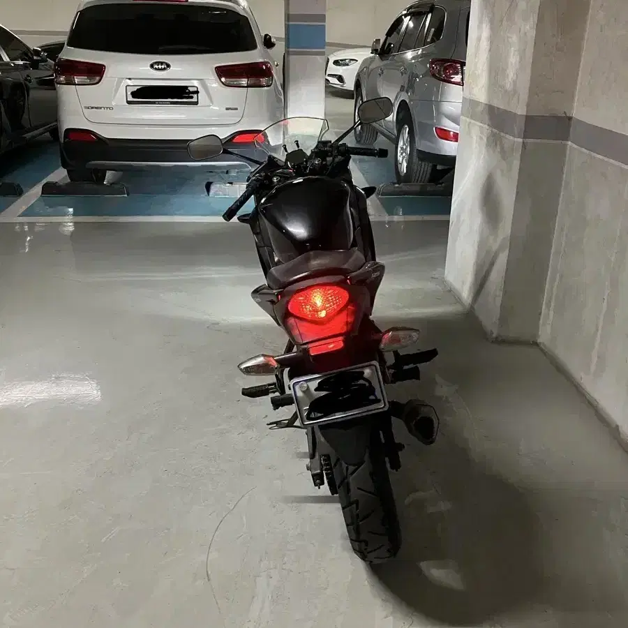 혼다 CBR125R 16년식 판매합니다