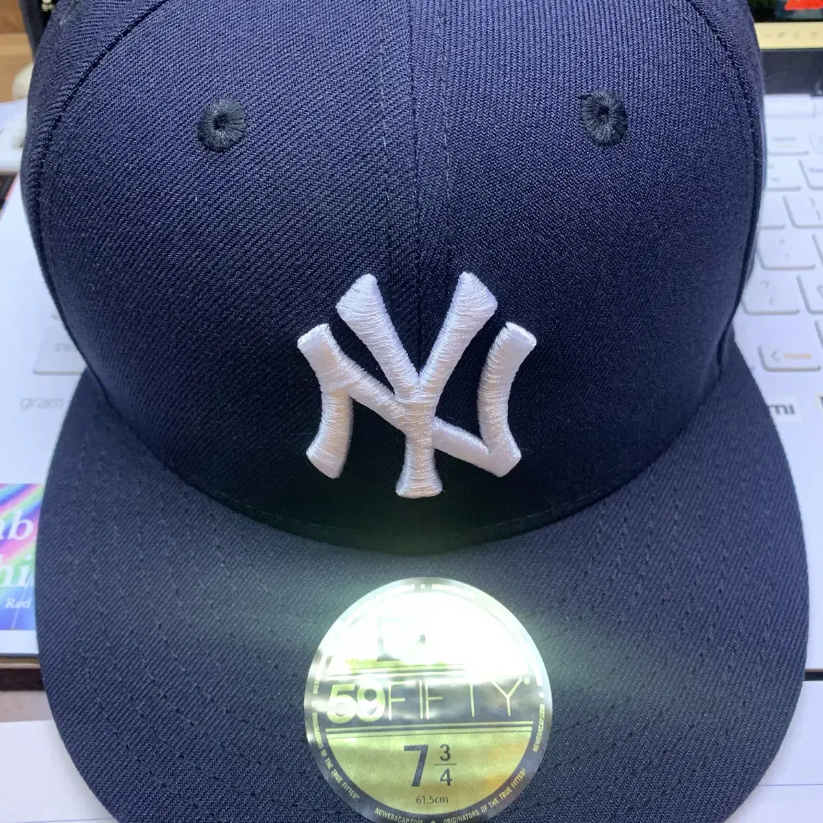 뉴에라 59fifty 뉴욕양키스 7과3/4(61.5cm) 팝니다!