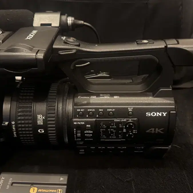 사용시간 엄청 짧은 Sony PXW Z-150 정품 캠코더 2대 판매합니