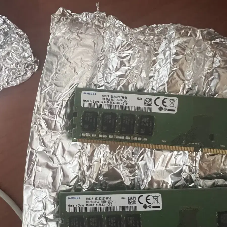 삼성 DDR4-21300 8GB 2개 팝니다