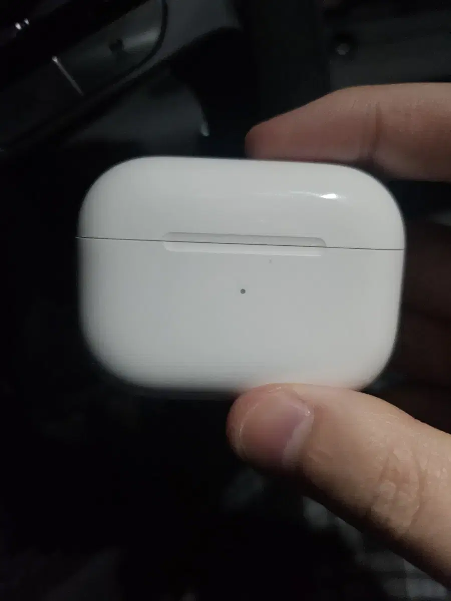 AirPods Pro 1 body for sale cheaply. Good condition.