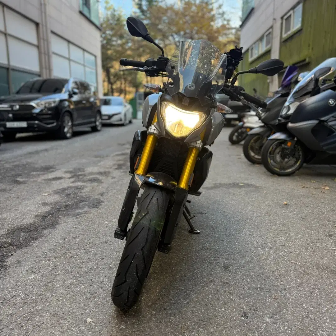 BMW G310R 18년식 상태좋은 점검완료 차량 최저가 판매합니다.