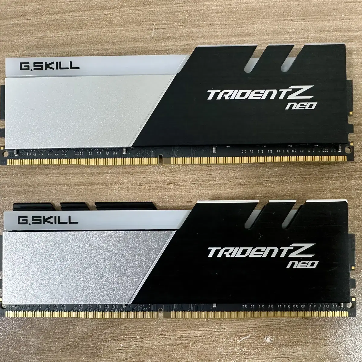 지스킬 32GB DDR4-3600 CL16 TRIDENT Z NEO C